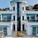 Miromara Ξενοδοχείο *