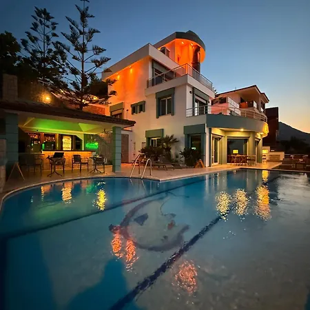 Hotel Miromara *