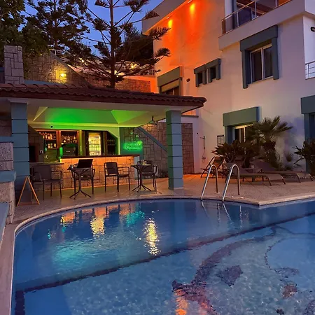 Miromara Pool Bar Karaburun