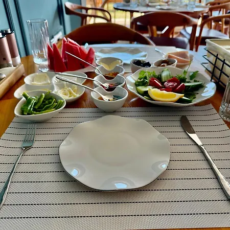 Miromara Pool Bar Karaburun
