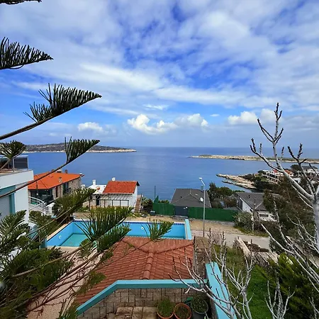 Miromara Pool Bar Hotel