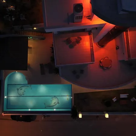 Miromara Pool Bar Szálloda
