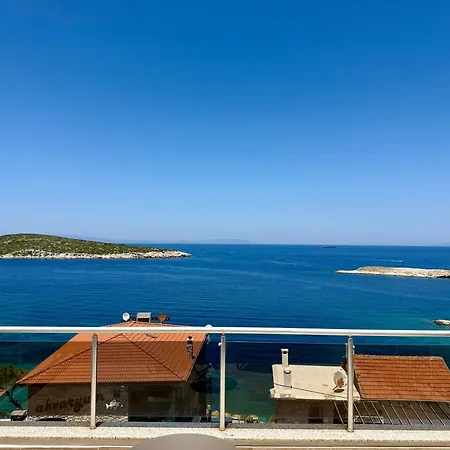 Miromara Pool Bar Szálloda